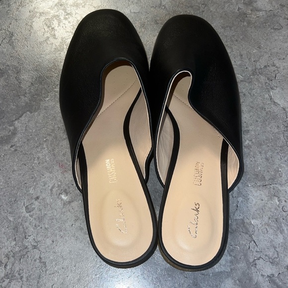 Clarks leather mule. NWOT - Picture 1 of 6